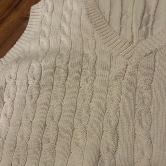 Brandy Melville Cream Cable Knit Sweater Vest - Picture 3 of 3